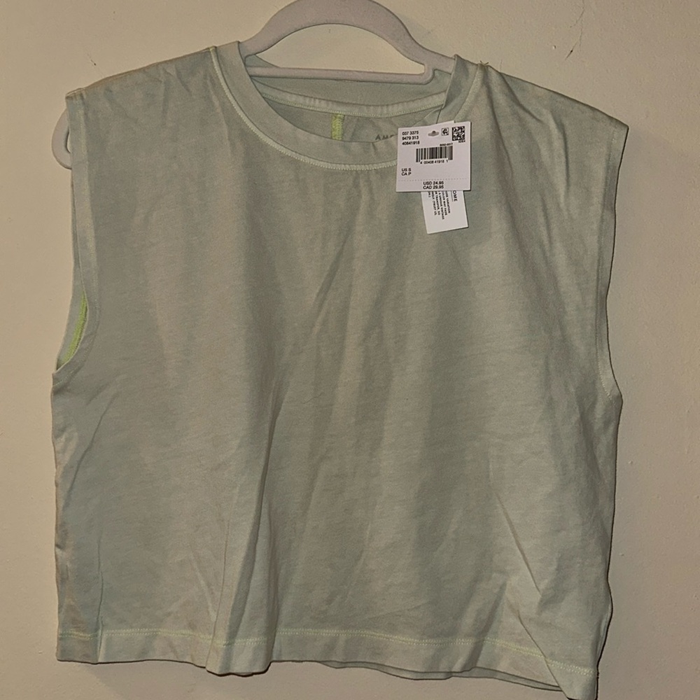 BRAND NEW American eagle tee